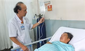 Cảnh báo gia tăng viêm tụy cấp do thói quen ăn uống