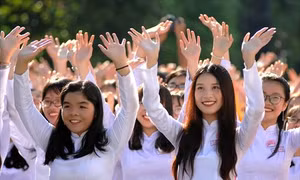 Hơn 3.000 người tham gia đồng diễn, diễu hành Áo dài