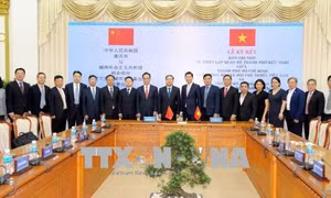 Thành phố Hồ Chí Minh và Trùng Khánh (Trung Quốc) thiết lập quan hệ thành phố hữu nghị