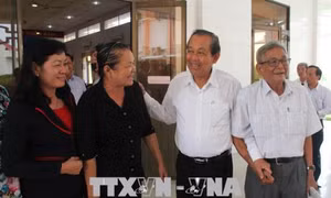 Phó Thủ tướng Trương Hòa Bình tiếp xúc cử tri tại Long An