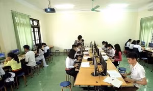 Trường phổ thông Dân tộc nội trú - Trung học phổ thông tỉnh Hòa Bình không ngừng phấn đấu vươn lên