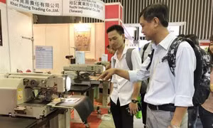 Khai mạc Hội chợ - Triển lãm quốc tế chuyên ngành da và giày 2018
