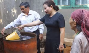 Cần sớm làm rõ nguyên nhân nước giếng của nhà dân nóng lên bất thường tại Đắk Lắk