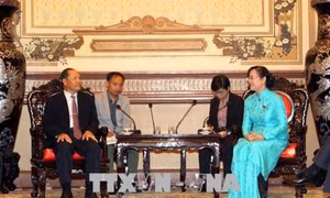 Lãnh đạo Thành phố Hồ Chí Minh tiếp Đoàn Ủy ban Kinh tế, Công nghệ và Môi trường Quốc hội Lào