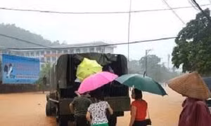 Hà Giang khắc phục mưa lũ, nỗ lực đưa thí sinh đến dự thi an toàn, đúng giờ