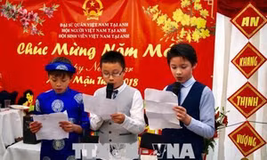 Chung tay gìn giữ ngôn ngữ cội nguồn (Bài 2)