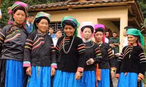 Trang phục dân tộc Pu Péo