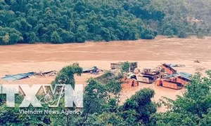 Nước trên các sông dâng cao làm ngập lụt nghiêm trọng nhiều nơi ở Thanh Hóa