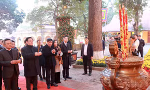 Dâng hương khai Xuân tại Hoàng thành Thăng Long - Hà Nội