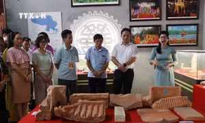 Trưng bày chuyên đề "Di sản văn hóa thời Trần trên đất Hải Dương"