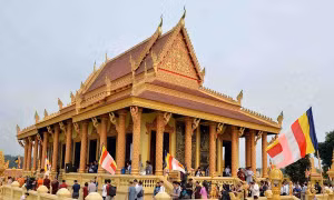Chùa Khmer trong không gian Làng Văn hóa, du lịch các dân tộc Việt Nam. Ảnh: Thanh Hà - TTXVN