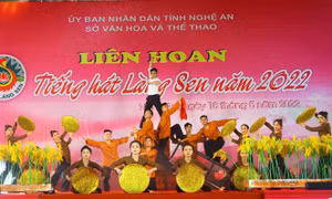 Khai mạc Liên hoan Tiếng hát Làng Sen năm 2022