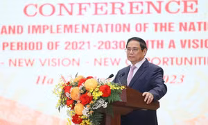 Thủ tướng Phạm Minh Chính đến dự Hội nghị công bố và triển khai Quy hoạch tổng thể quốc gia thời kỳ 2021-2030. Ảnh: Dương Giang-TTXVN 