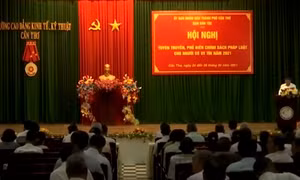 Hội nghị tuyên truyền, phổ biến chính sách pháp luật cho người có uy tín trong đồng bào dân tộc thiểu số năm 2021 do Ban Dân tộc thành phố Cần Thơ tổ chức. Ảnh: cắt từ clip của Truyền hình Cần Thơ
