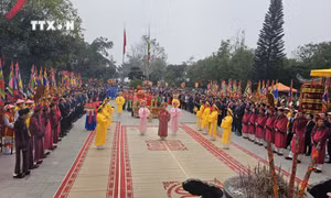 Lễ hội đền Mẫu Âu Cơ - nơi cội nguồn dân tộc Việt