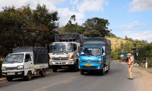 Các chốt kiểm soát dịch sẽ chuyển sang sử dụng phần mềm quản lý di biến động dân cư ra vào vùng dịch của Bộ Công an và phần mềm quản lý khai báo y tế của Bộ Y tế. Nguồn:baolamdong.vn
