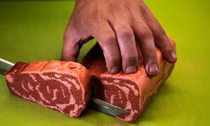 Món thịt chay Alt-Steak. Ảnh : Reuters 