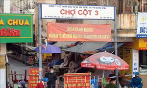 Toàn bộ hoạt động của chợ Cột 3 bị tạm dừng. Ảnh: Bùi Đức Hiếu - TTXVN
