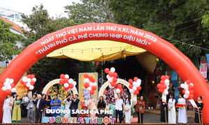 Ngày thơ Việt Nam: Sự hòa quyện giữa trình diễn thơ, âm nhạc, văn hóa các dân tộc Tây Nguyên