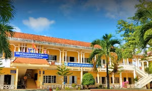 Trường phổ thông Dân tộc nội trú - Trung học Phổ thông Trà Cú (huyện Trà Cú) 
