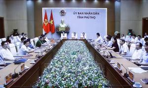 Lãnh đạo chủ chốt tỉnh Phú Thọ tại buổi làm việc. Ảnh: Thống Nhất - TTXVN