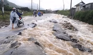 Lai Châu: Mưa lớn kéo dài gây sạt núi, một người tử vong 