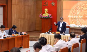 Thủ tướng Phạm Minh Chính làm việc với lãnh đạo chủ chốt tỉnh Khánh Hoà. Ảnh: Dương Giang-TTXVN 