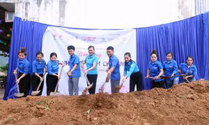Khởi công xây dựng nhà vệ sinh cho các điểm trường vùng cao khó khăn