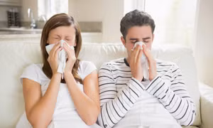 Cách phân biệt bệnh dị ứng thời tiết theo mùa và COVID-19