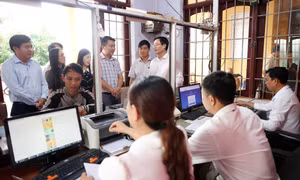 Rà soát, sắp xếp người lao động cấp xã gắn với phân bổ biên chế phù hợp thực tiễn