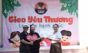Mang niềm vui đến với đồng bào Raglai ở Khánh Hòa