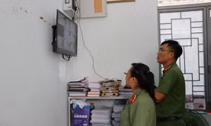 Mô hình camera giám sát an ninh hỗ trợ đắc lực cho lực lượng Công an xã la Sol, huyện Phú Thiện trong đảm bảo an ninh trật tự tại các buôn làng đồng bào dân tộc thiểu số. Ảnh: Hồng Điệp - TTXVN