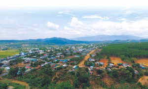 Toàn cảnh diện mạo nông thôn huyện Đăk Tô (Kon Tum) . Ảnh: Văn Phương
