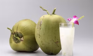 Nhiều lợi ích bất ngờ của nước dừa