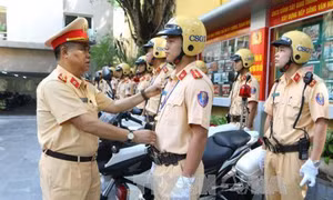 Hành động đẹp của Cảnh sát Giao thông Hà Nội