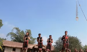Về làng Jun đi cà kheo với đồng bào