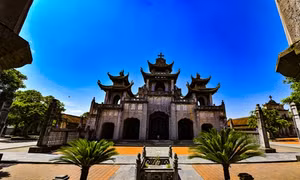 Chiêm ngưỡng vẻ đẹp độc đáo của nhà thờ đá Phát Diệm hơn 100 năm tuổi