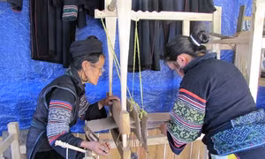 Nghề truyền thống giúp dân thoát nghèo