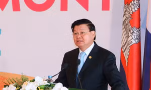 Thủ tướng Lào Thongloun Sisoulith tới Việt Nam, đồng chủ trì Kỳ họp 39 Ủy ban liên Chính phủ Việt Nam - Lào