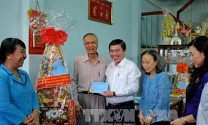 Lãnh đạo thành phố Hồ Chí Minh chúc tết các chức sắc tôn giáo và nhân sĩ, trí thức