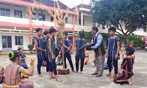 Giữ nhịp cồng chiêng giữa đại ngàn Di Linh