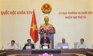 Khai mạc Phiên họp thứ 13 Ủy ban Thường vụ Quốc hội khóa XIV