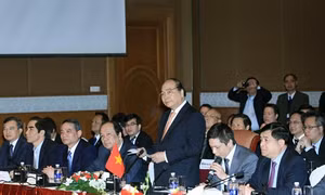 Thủ tướng Nguyễn Xuân Phúc và Thủ tướng Shinzo Abe đồng chủ trì tọa đàm doanh nghiệp Việt Nam – Nhật Bản