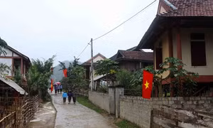 Cuộc sống mới của đồng bào Thái ở khu tái định cư thủy điện Hủa Na