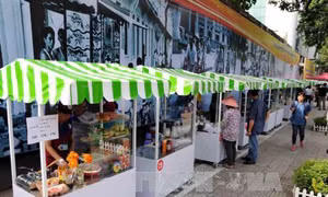 Khai trương hai phố hàng rong đầu tiên tại Thành phố Hồ Chí Minh