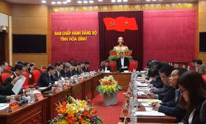 Đồng chí Phạm Minh Chính làm việc tại tỉnh Hòa Bình