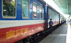Ngành đường sắt “đãi” hành khách suất ăn theo tiêu chuẩn hàng không
