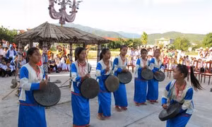 Đi tìm sắc phục Raglai