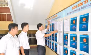 Xây dựng xã, phường, thị trấn đạt chuẩn tiếp cận pháp luật