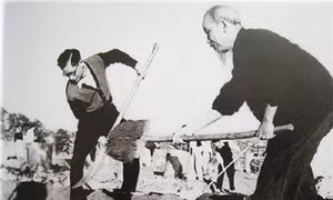 Kỷ niệm 105 năm ngày sinh bác sĩ Trần Duy Hưng: Nhớ về vị Chủ tịch đầu tiên của Thủ đô Hà Nội